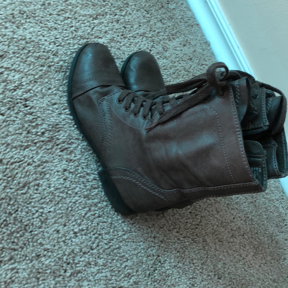 Boots - Picture 2 of 2